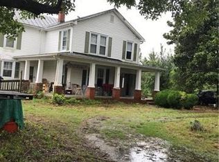 7611 Iron Bridge Rd, North Chesterfield, VA 23237