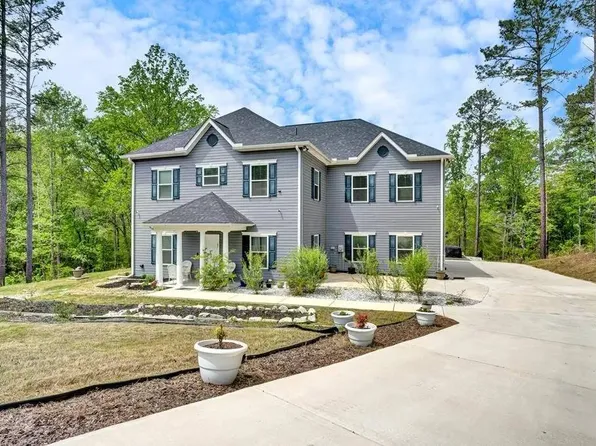 932 Eagles Harbor Dr, Hodges, SC 29653