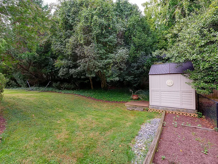 9420 Holland Ave — Photo 58