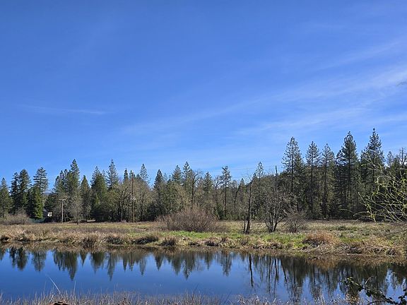 2nd image of 147 Warren Rd