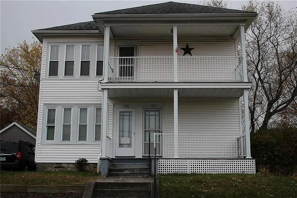 3 bed, 2284 sqft, $2,000 — Photo 1
