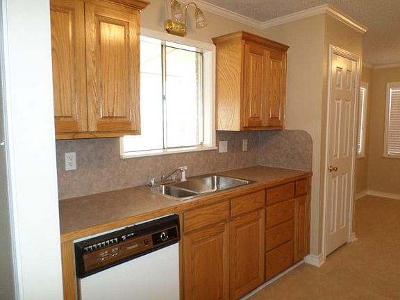 4th image of 1508 Hulme St