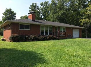 711 Jackson Ln, Godfrey, IL 62035