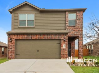 916 Clark Dr, Ferris, TX 75125