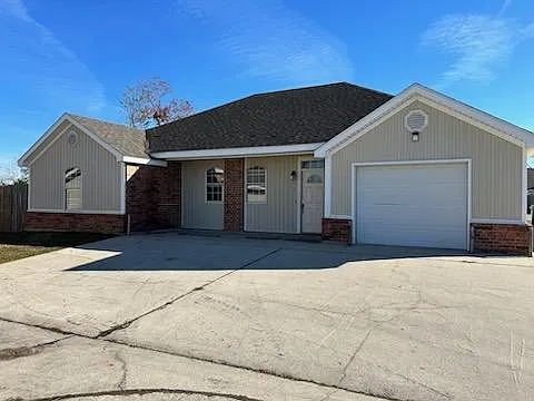 3722 Kerry Cir