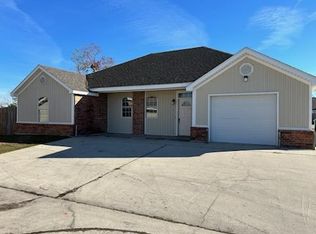 3722 Kerry Cir, Sulphur, LA 70663