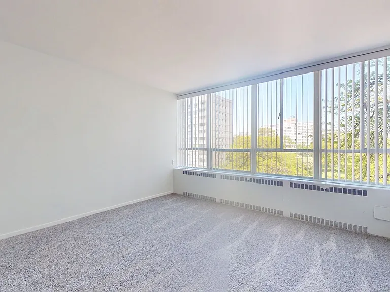 Lake Meadows Apartments — Photo 152