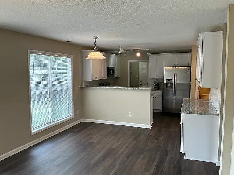 5809 Thistlerock Ln — Photo 4