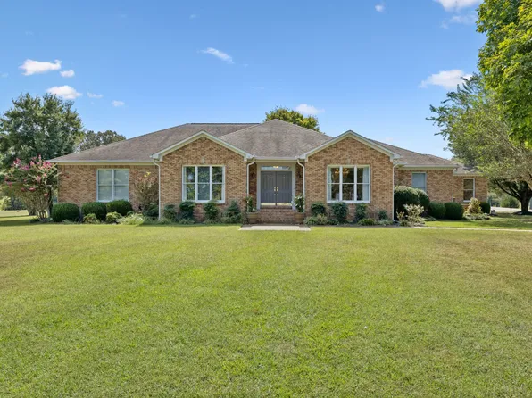 23 Cardinal Ct, Lawrenceburg, TN 38464