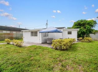 25 SW 14th St, Dania, FL 33004