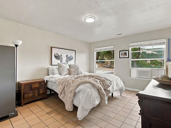 4th image of 57982 Jolon Rd