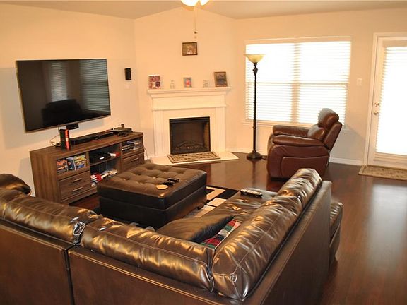 2nd image of 5505 Balmorhea Dr