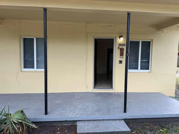 1304 NW 4th St, Fort Lauderdale, FL 33311