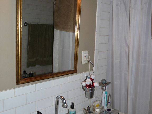 5th image of 49 Carmine St APT 2