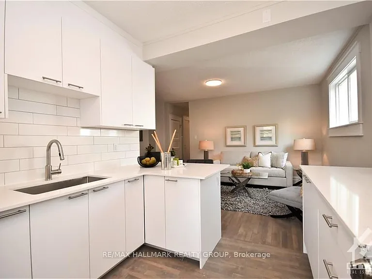 375 Mackay St #2 — Photo 15