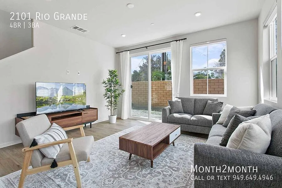 2101 Rio Grande
