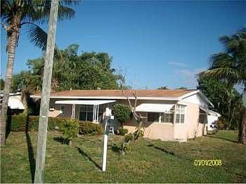 1st image of 1131 NE 42nd Ct