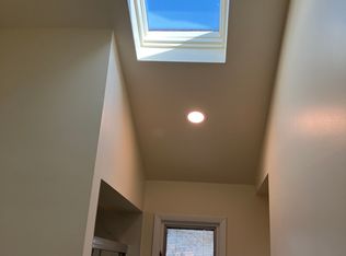 2442 1st St, Fort Lee, NJ 07024