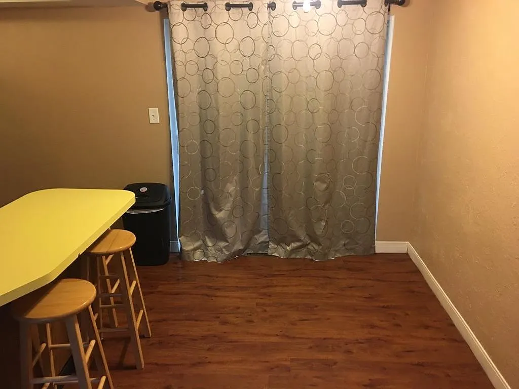 2 bed, 600 sqft, $950 — Photo 4