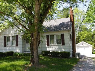 701 N 28th St, Belleville, IL 62226