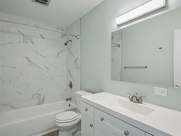 La Ronja Apartments — Photo 18