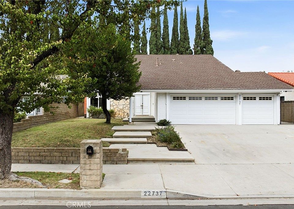 1st image of 22737 Stagg St