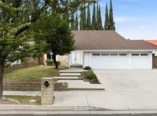 22737 Stagg St, Canoga Park, CA 91304