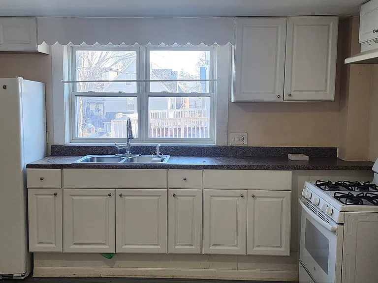 72 Stanton St #2 — Photo 4