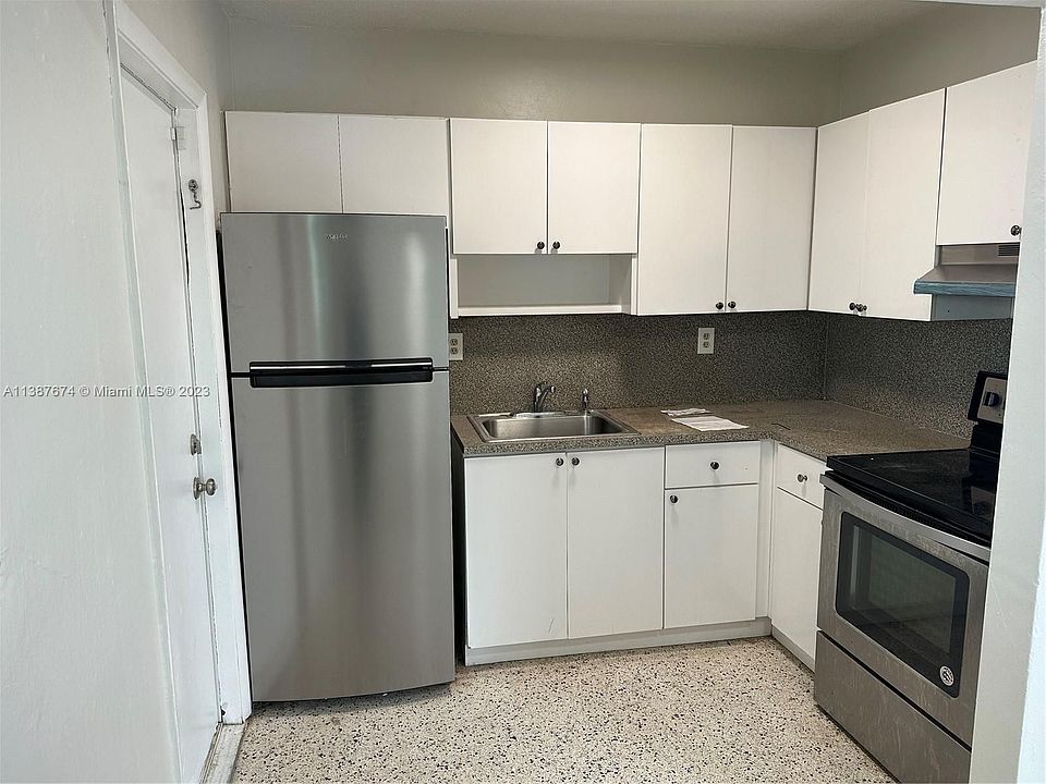 1st image of 3317 SW 91st Ave #3117