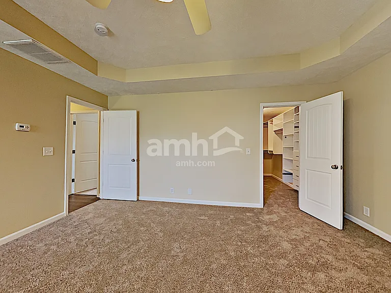 105 Tulip Grove Point — Photo 9