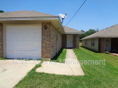 13651 Biggs St Photo 1