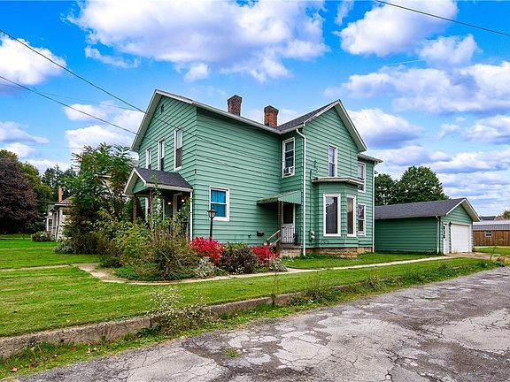 4th image of 381 S Main St