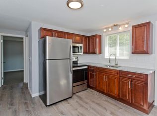 1133 N Westfield St, Feeding Hills, MA 01030