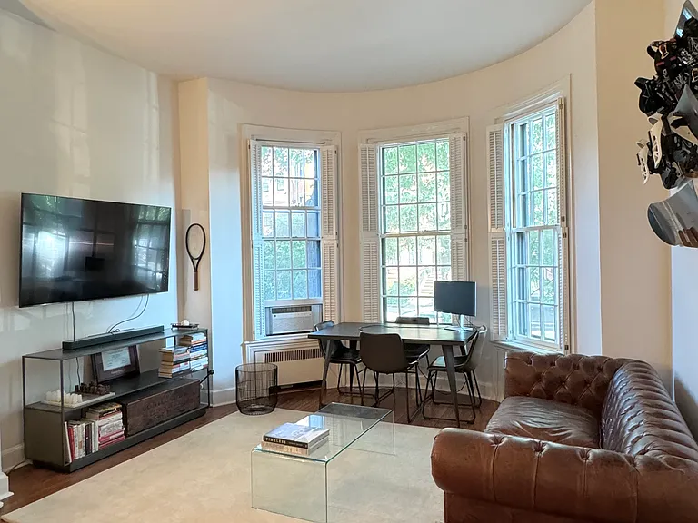 354 Beacon St #3 — Photo 4