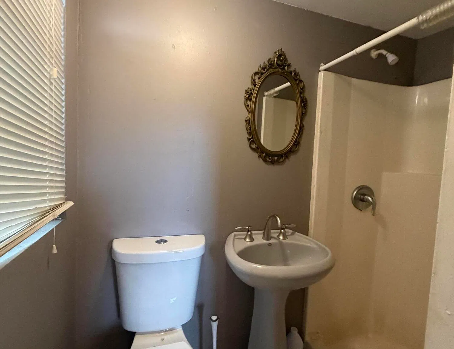 1 bed, 1.0 bath, 450 sqft, $1,000 — Photo 4