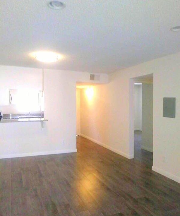 1st image of 818 Tularosa Dr APT 8
