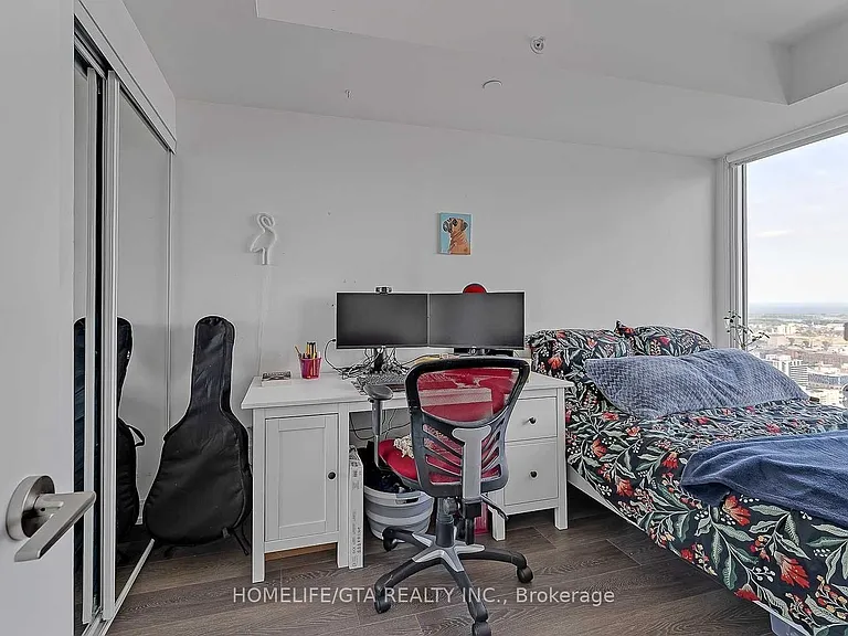 181 Dundas St E #4907 — Photo 11