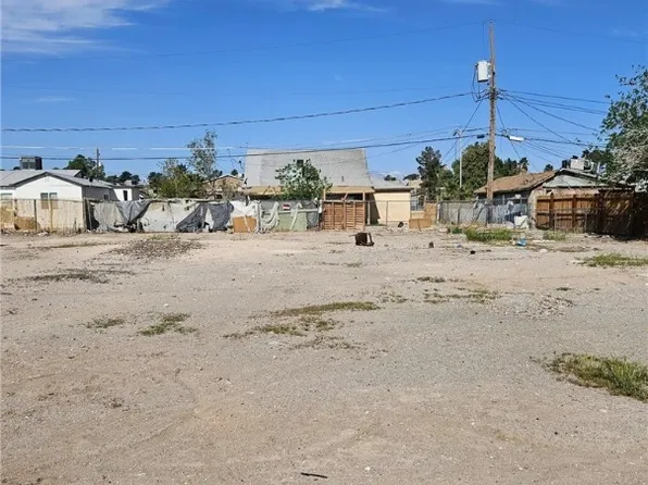 1823 Yale St, North Las Vegas, NV 89030