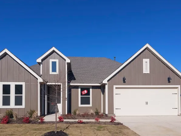 804 Buttercup Dr, Pilot Pt, TX 76258