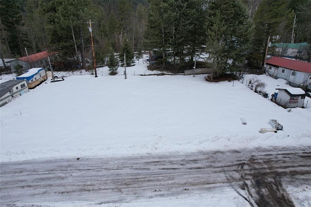 526 Glacier Ave 2526528, Hungry Horse, MT 59919 Zillow