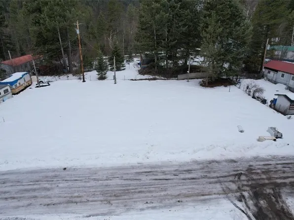 526 Glacier Ave #2-526-528, Hungry Horse, MT 59919