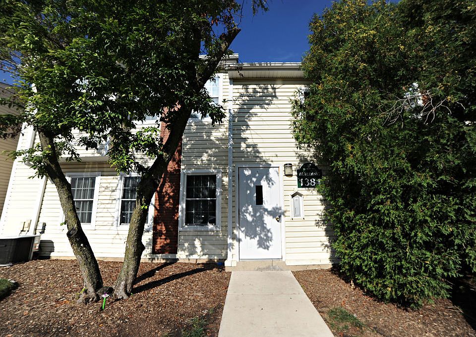 1st image of 1384 E Wyndham Cir #108