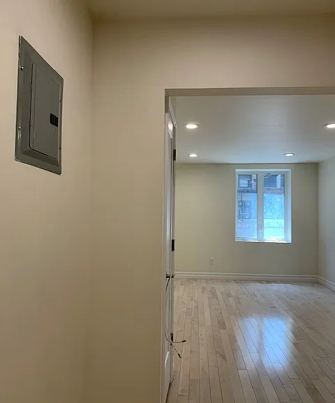 9 W 32nd St #4D — Photo 5