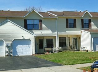 5 Mariners Cv, Freehold, NJ 07728