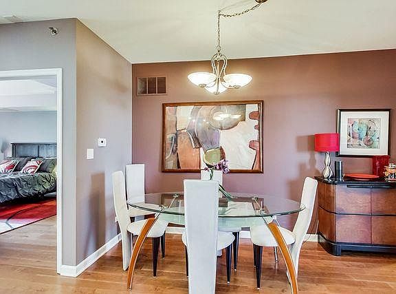 3rd image of 1212 N Wells St APT 1201