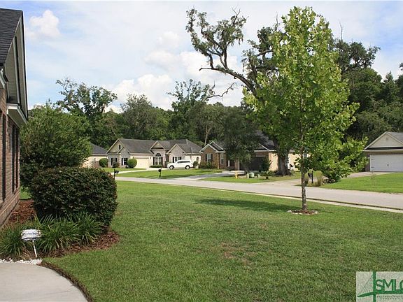 3rd image of 310 Brighton Woods Dr