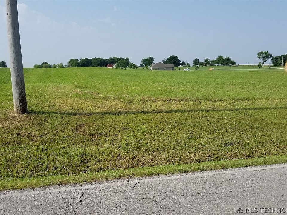 2nd image of 620 East Rd