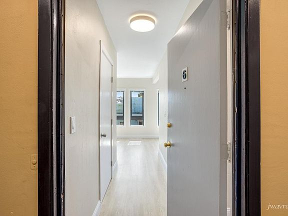 3rd image of 80 Terra Vista Ave APT 6