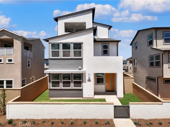 422 Lobata, Irvine, CA 92618