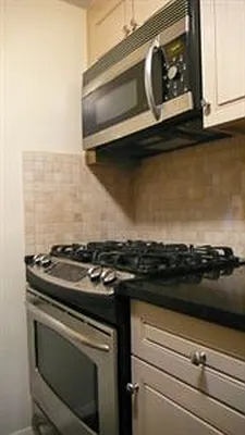 Rented by Douglas Elliman | media 10